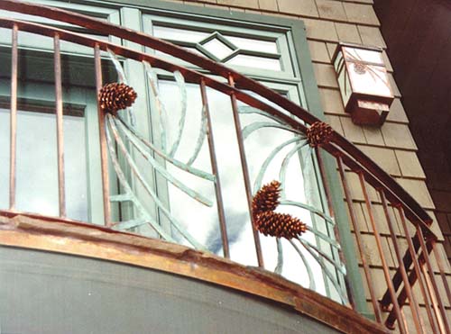 groups/Railings/images/-tahoe railing with iron pinecones.jpg